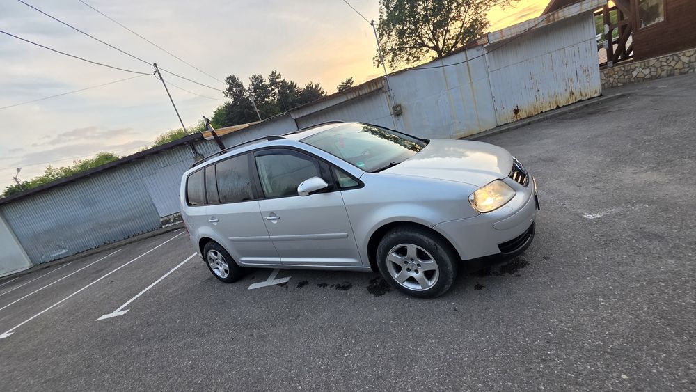 VOLKSWAGEN Touran 2006 — imagine 4