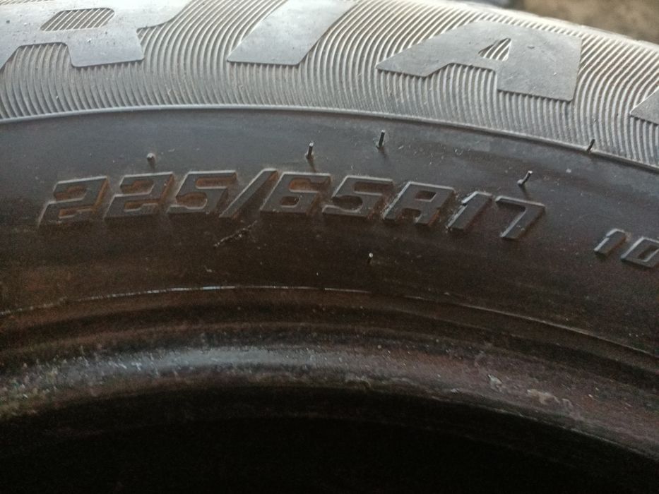 Шины 225/65 R17 4шт