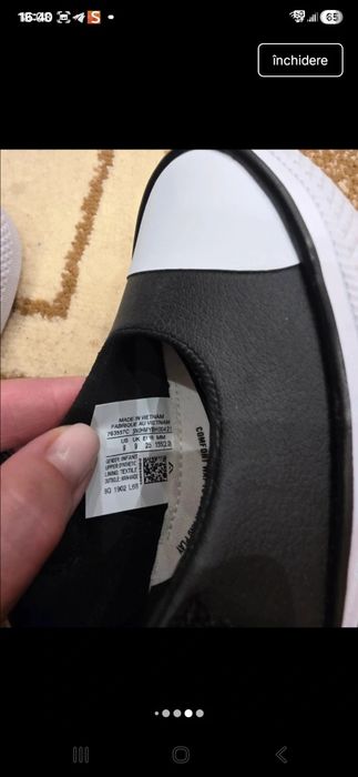 Converse noi, mărimea 25