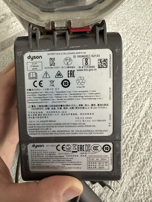 Dyson V7 Animal Extra Дайсон на запчасти