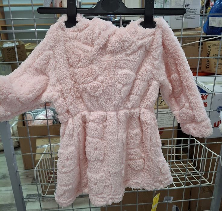 Продавам чисто нови бебешки одеала и ромпери НА ПРОМОЦИЯ!!!