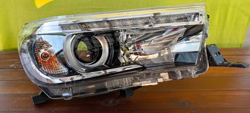 Фар за Toyota Hilux led / Тойота Хайлукс лед