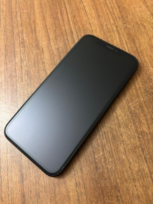 Продам Iphone xr