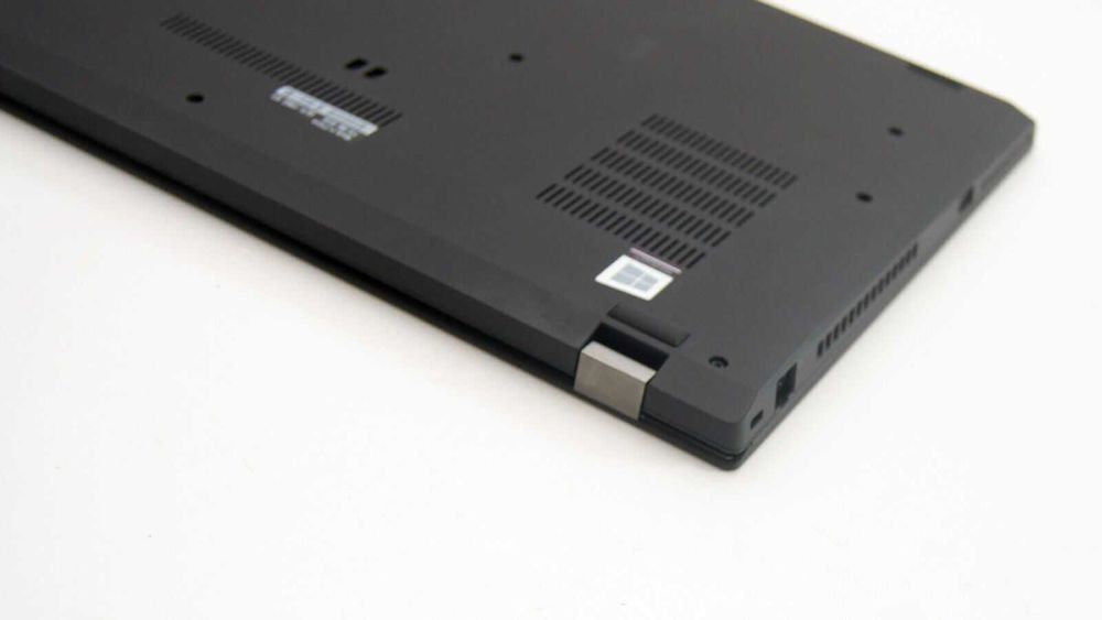 Лаптоп Lenovo ThinkPad P53s i7-8665U 16GB 512GB P520 FHD ГАРАНЦИЯ