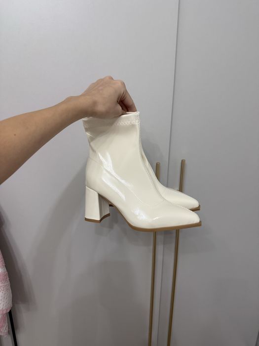 Новые демисезонные ботильоны