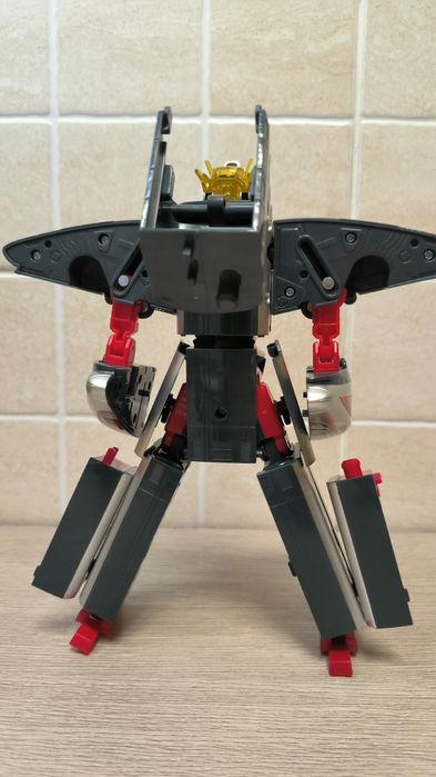 Робот трансформер скоростной  поезд