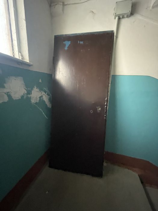 Продается дверь металический