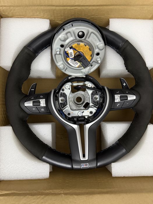 Volan M4 original cu incalzire si vibratii