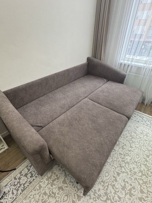 Продам диван ортопедический ,раскладной .