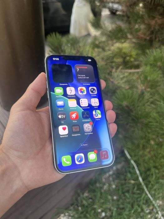 Продам телефон Айфон 13 Pro Max