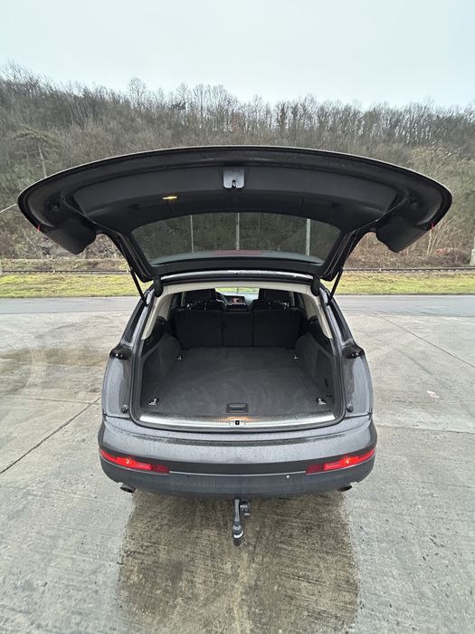 Audi Q7 Autoutilitar