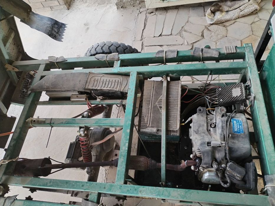 Муравей мотоцикл