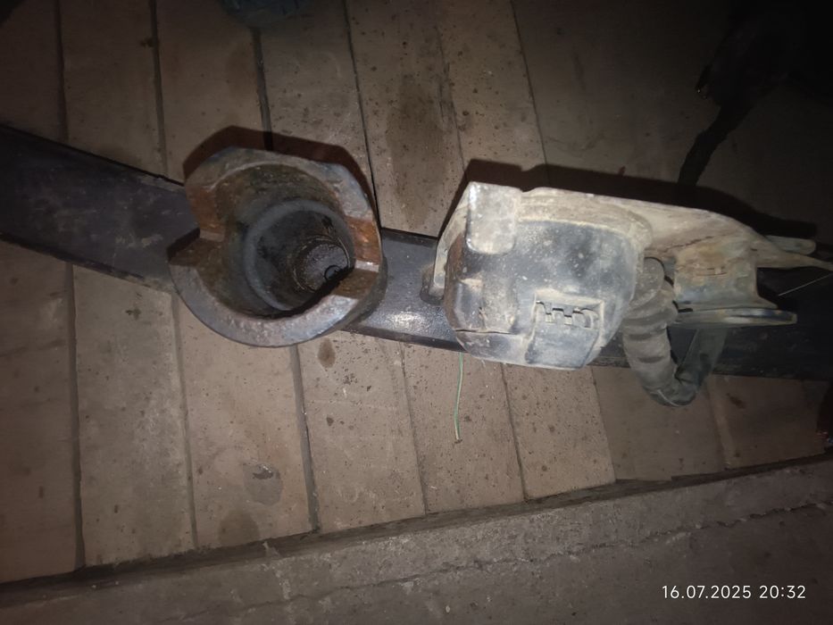 Теглич за Audi  Комби