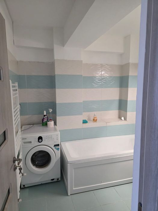 Închiriez garsonieră in bloc nou cu loc de parcare