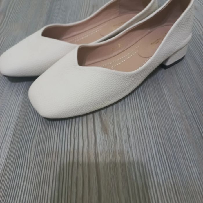 Лоферы и туфли новые