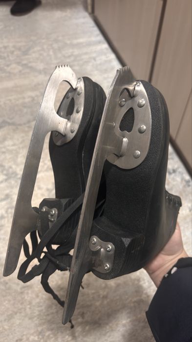 Детские фигурные коньки 32р