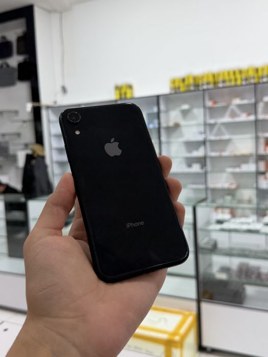 iPhone xr 128gb срочни сотилади