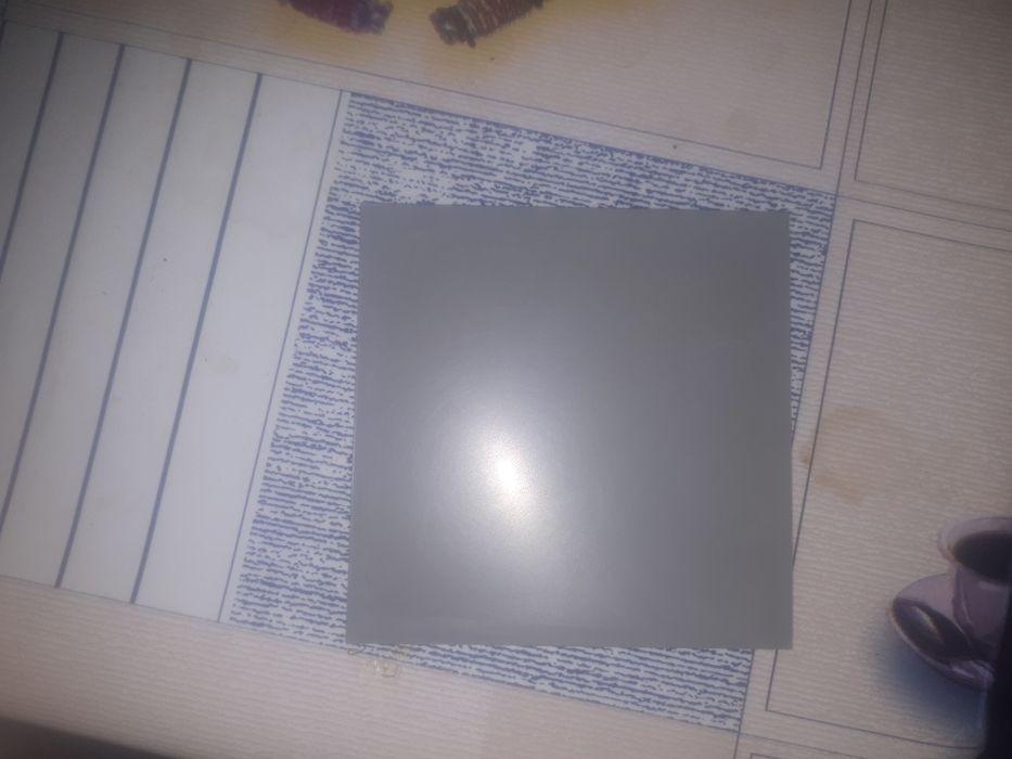 Плитка пластмассовая