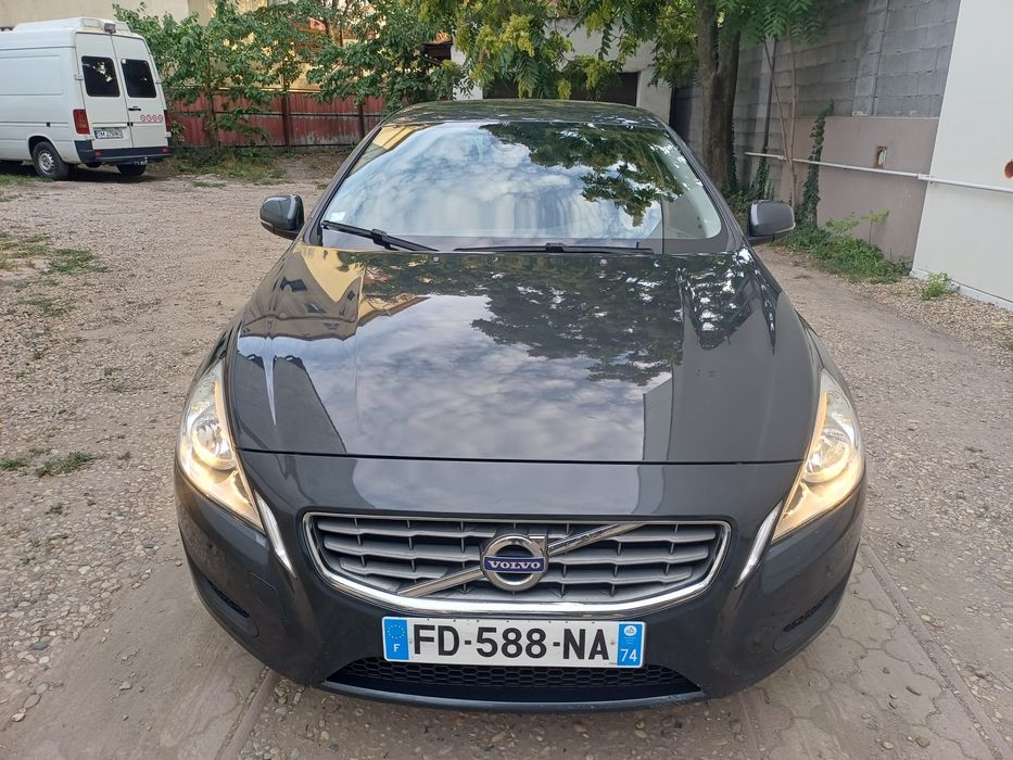 Vand Volvo , V60,an 2013 la 4650 euro Timișoara
