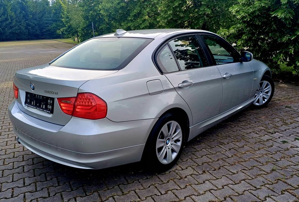 Bmw seria 3, 2011, 184 cp, Bi xenon,trapa, navi mare