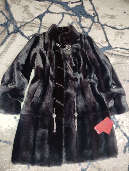 Ayollar shubasi razmer 4xl yangi magazinni o'zida kiyib ko'rilgan