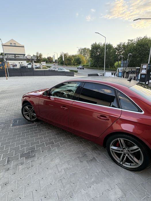 Audi A4 B8 1.8 TFSI 160 CP | Manuală | Piele | Încălzire scaune|