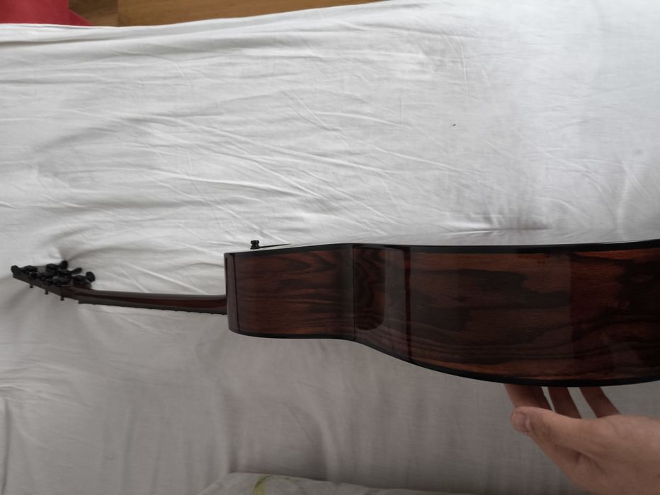 Vând chitară Fender GDC 200SCE NAT – stare foarte bună