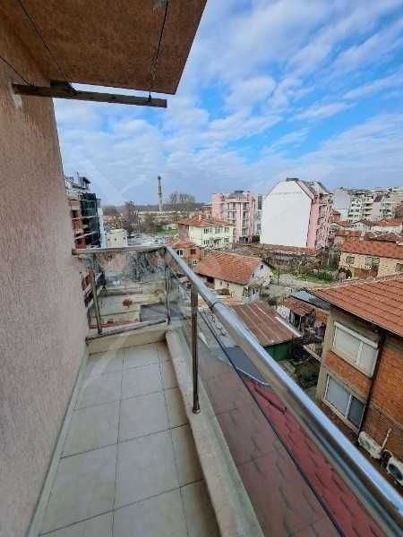 Тристаен апартамент под наем в Христо Смирненски 11819121