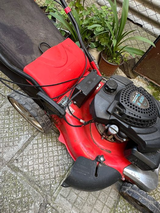 Самоходна косачка със стартерно палене Powertec Garden