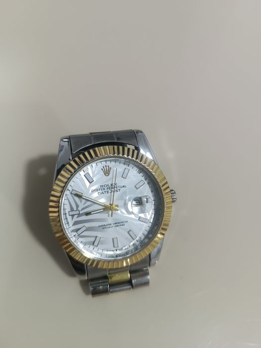 Rolex soat otlichno juda bagati ochen seryozni