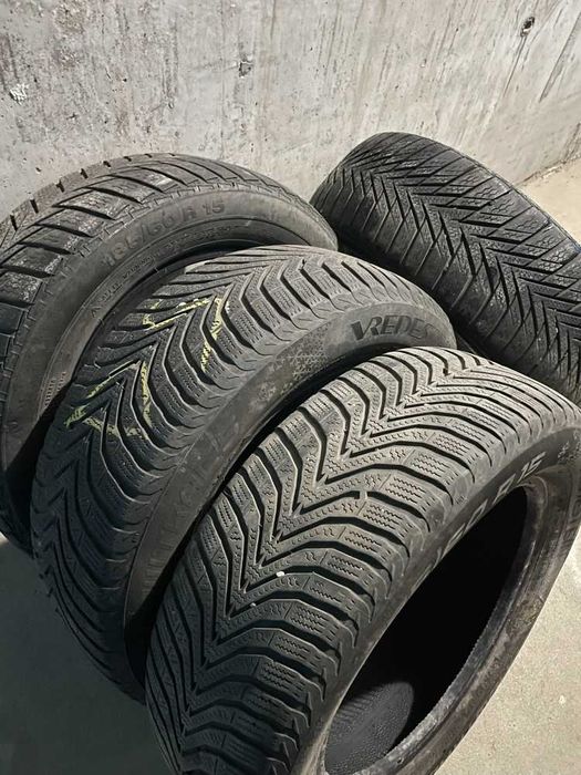 Set 4 Anvelope Iarnă 185/60 R15 88T - Vredestein Snowtrac 5