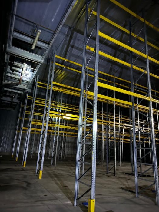 Rafturi metalice industriale 300