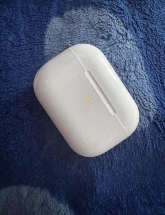 airpods pro 1.