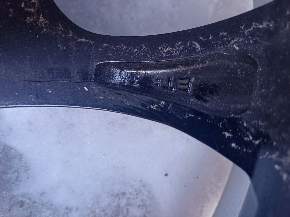 Jante aliaj de 17 inch 5x114,3 si 5x108 cu 10 găuri
