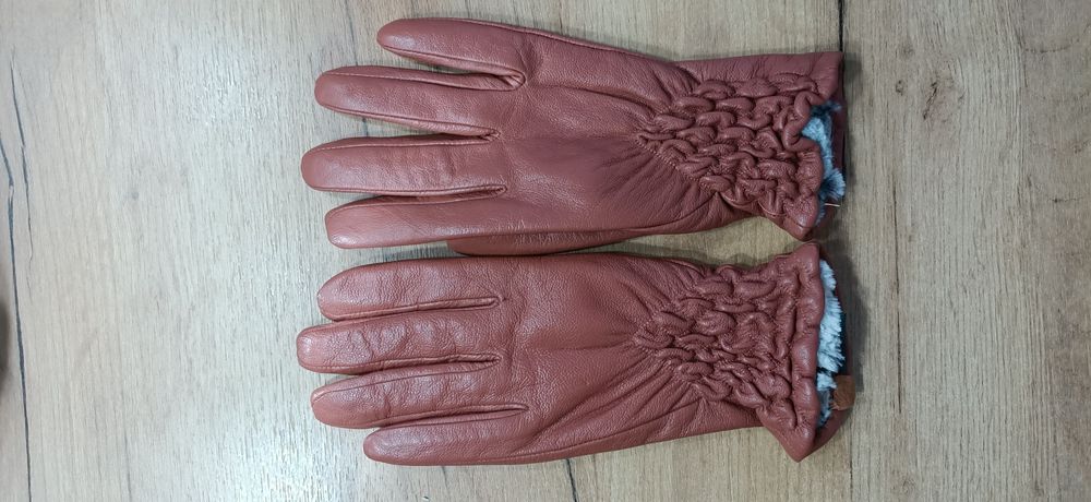 Продам перчатки новые