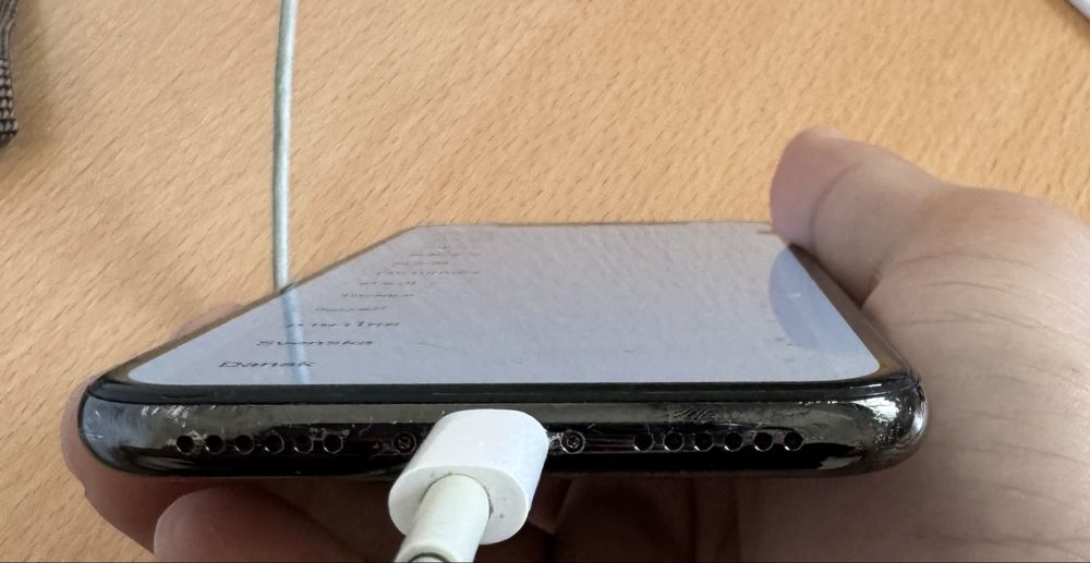 Iphone x 64 gb qora