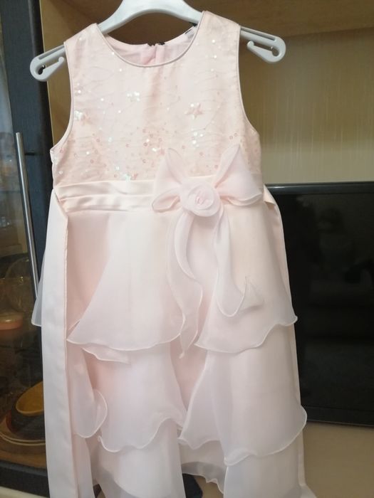 Платье нарядное на девочку