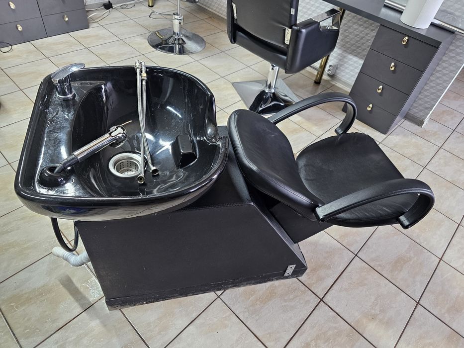Vând scafă pentru salon