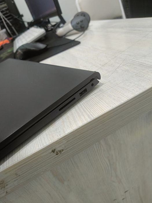DELL yangi 2 oy ishlatilgan tamom