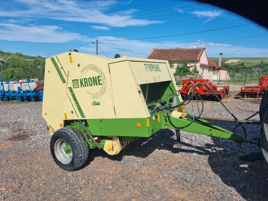 Presa  balotat  krone KR 125