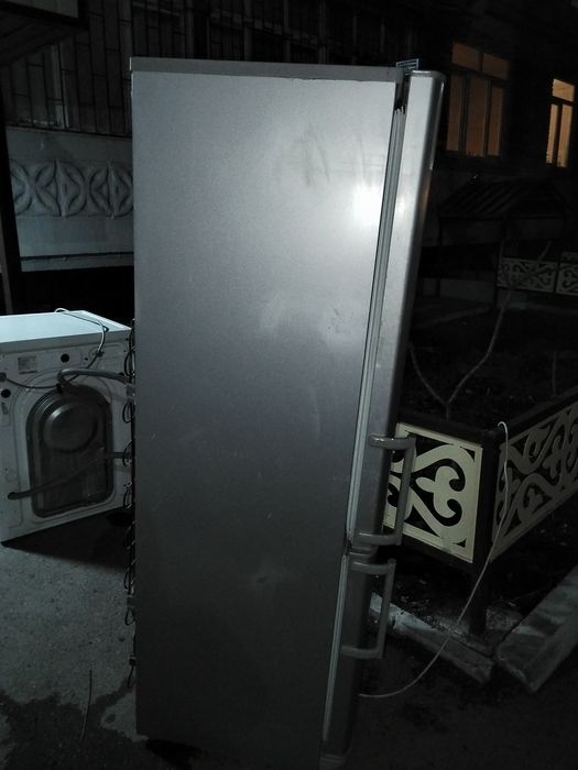 Срочно продам холодильник