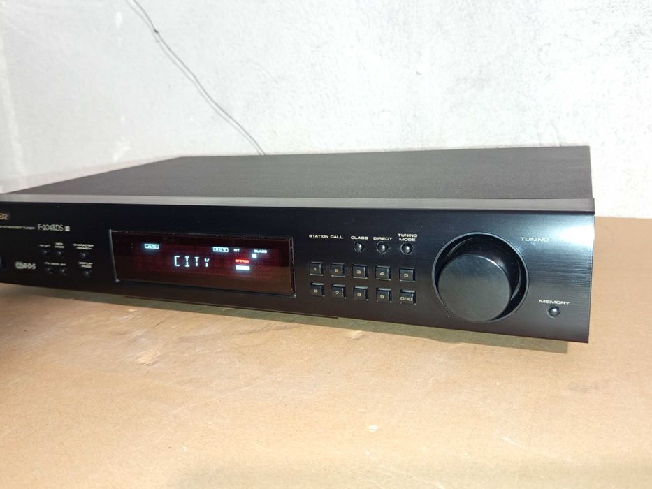 Цифров приемник Pioneer F-204RDS