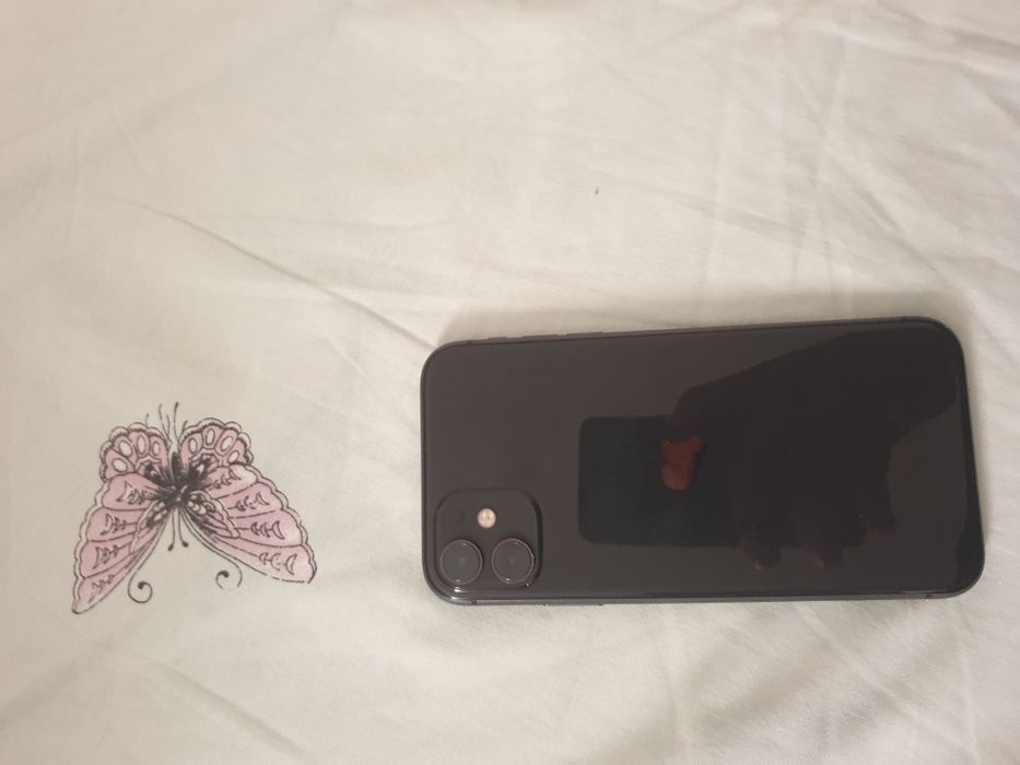 iPhone 11 хорошеем состояние
