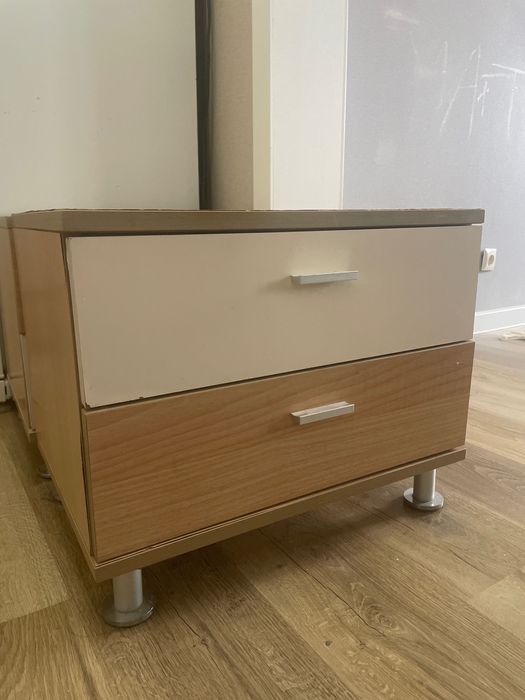 Тумба прикроватная