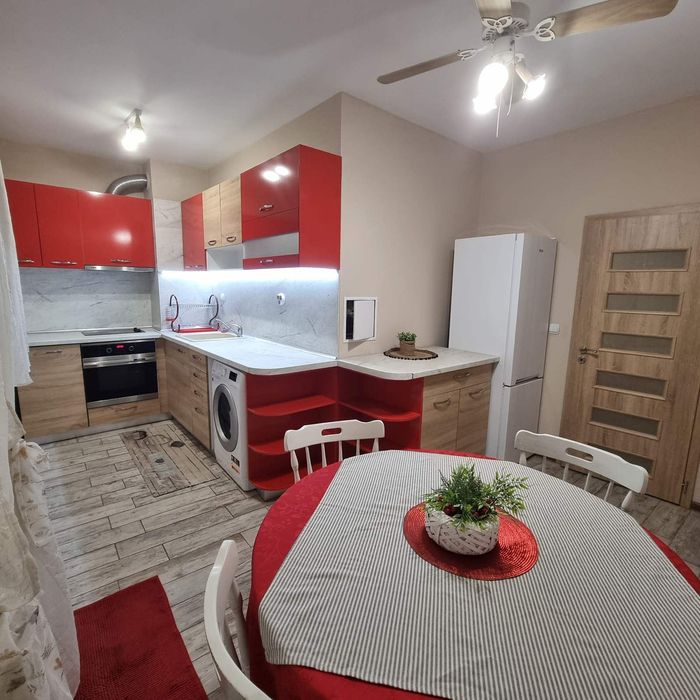 Дава се под наем Четиристаен апартамент в к.к. Слънчев ден - 93 кв.м за 612 € - Снимка #2