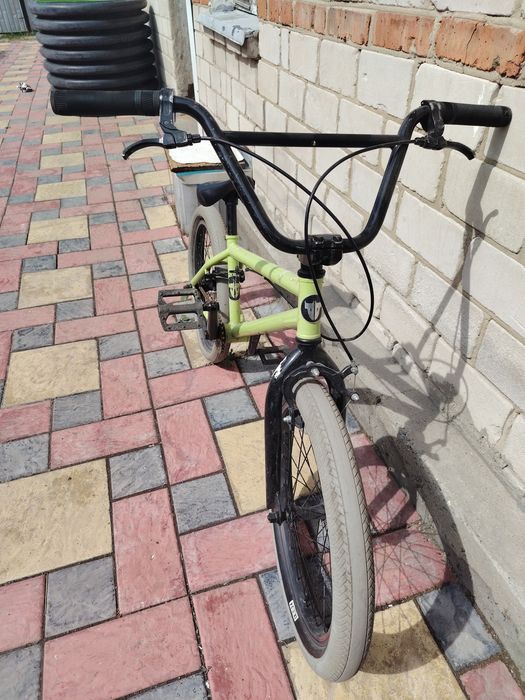 Продаю bmx состояние среднее