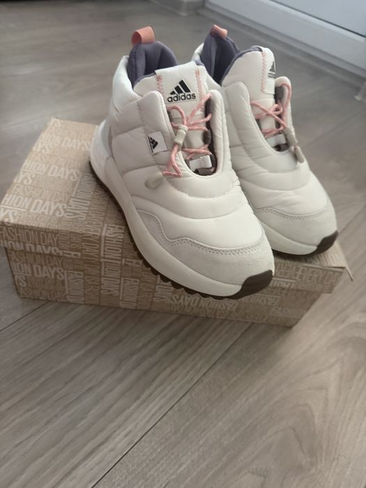 Ghete sport adidas 37 1/3
