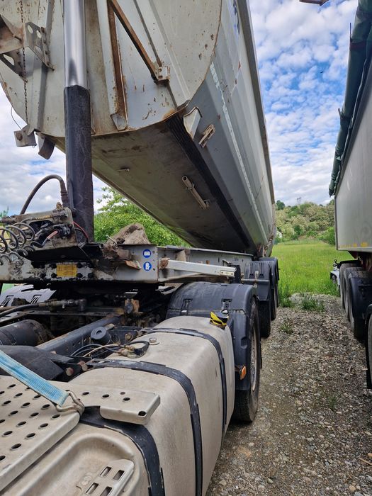 Vand  ansamblu basculabil Volvo si 2 semiremorci