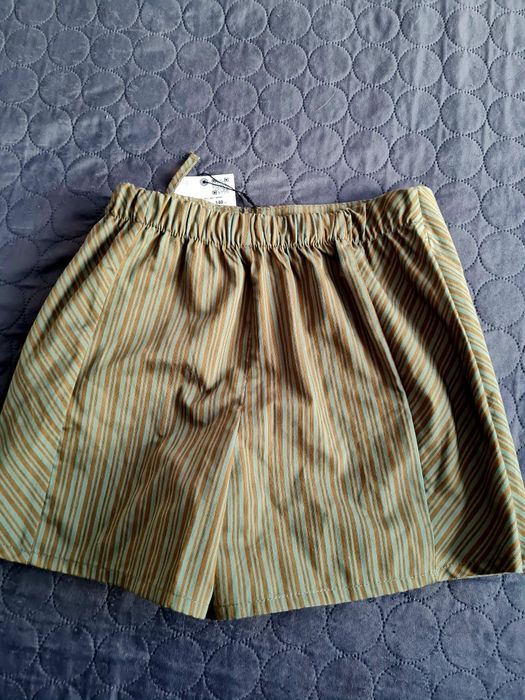 Пола панталонки за 10 години на Zara