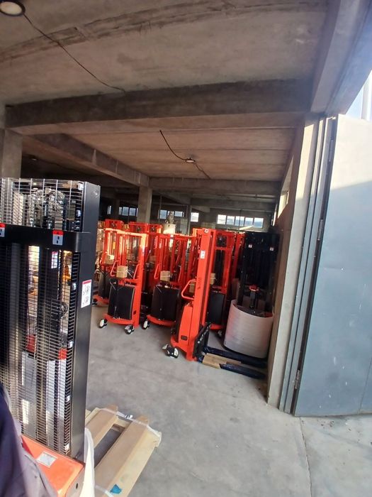 Штабелер подёмьник ручной и полуавтомат shtabeler ruchnoy polavtomat